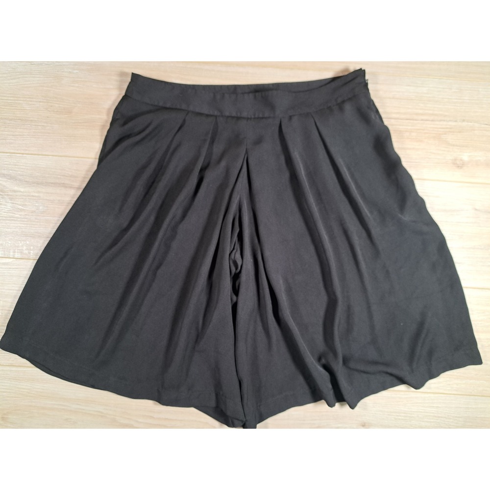 Worthington Black Pleated Culotte Shorts Womens Size 10 Wide Leg y2k Style